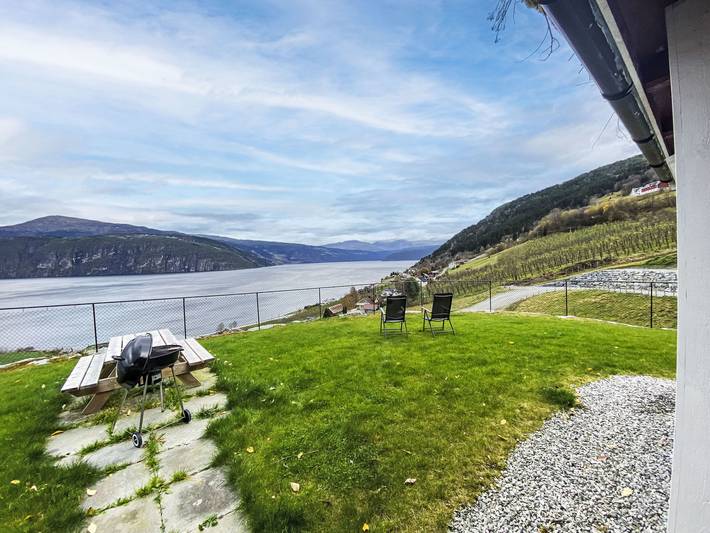 Ferienhaus für 8 Personen, mit Terrasse in Stryn - 2