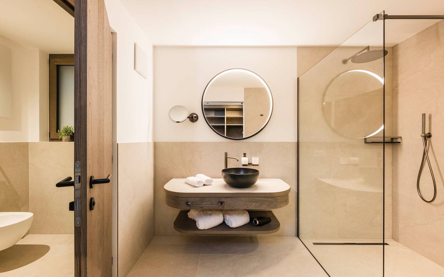 Ganze Wohnung, Apartment 'Les Ovis Comisana Neueröffnung Mai 2026  mit privatem Jacuzzi in St. Leonhard in Passeier, Passeiertal