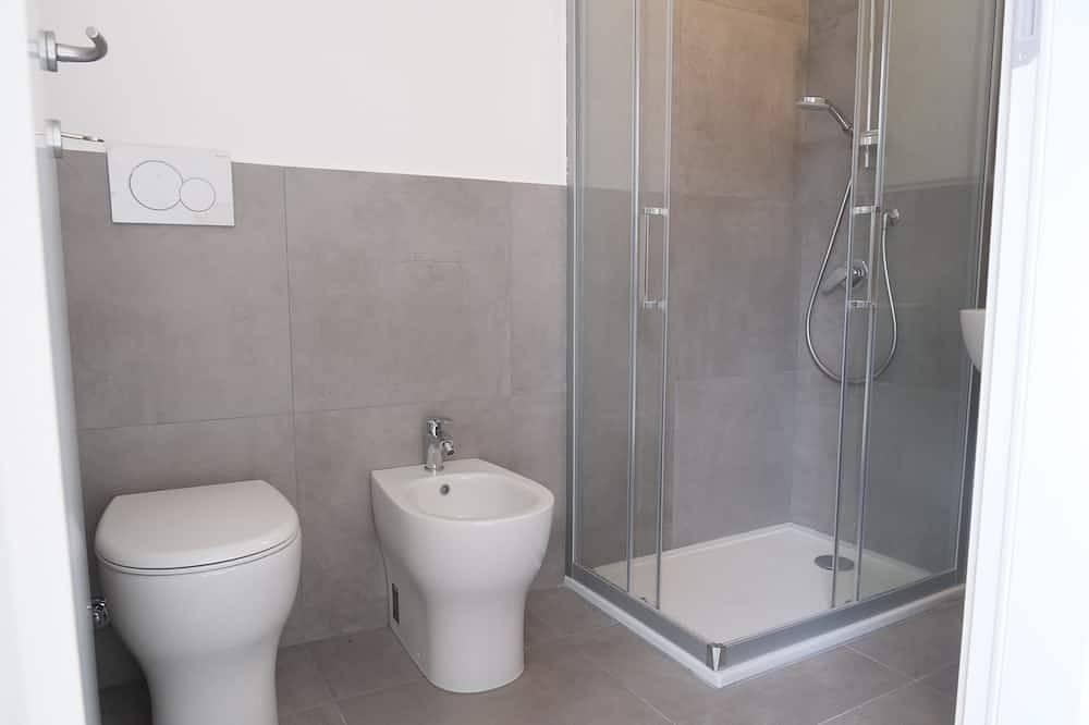 Entire apartment, Villa with garden between Umbria and Marche in central Italy in Fabriano, Ancona Province