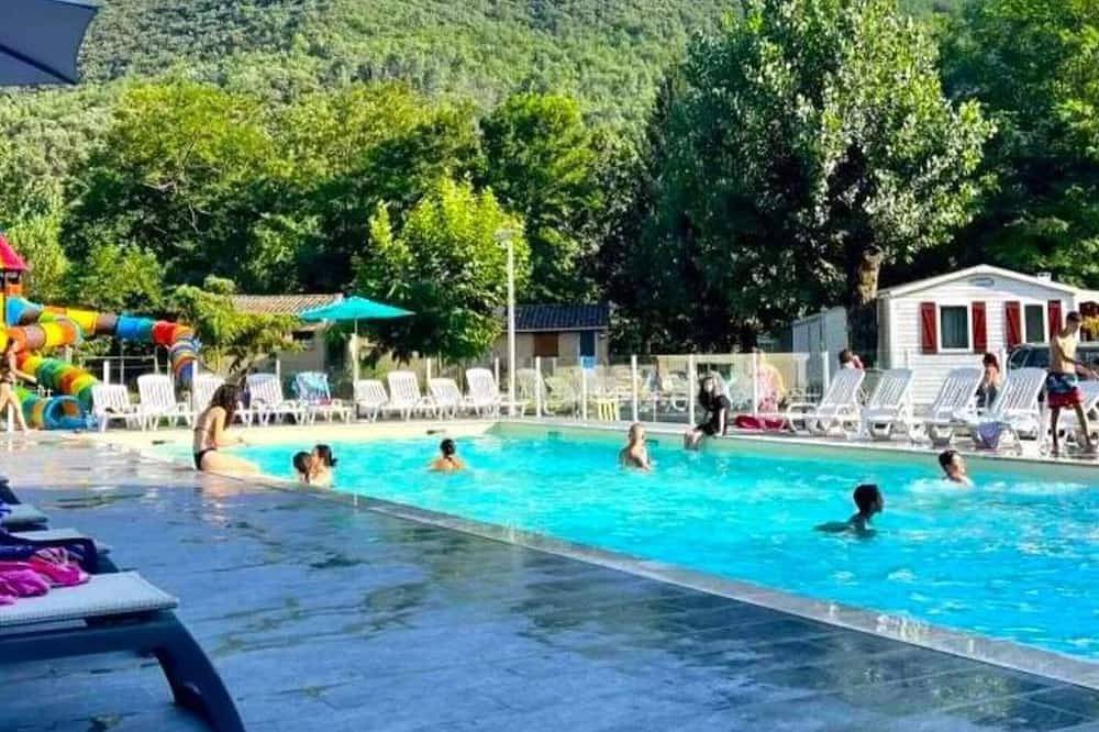 Gemütliches Mobilheim mit Terrasse in Mialet, 4 Personen in Mialet, Cevennen
