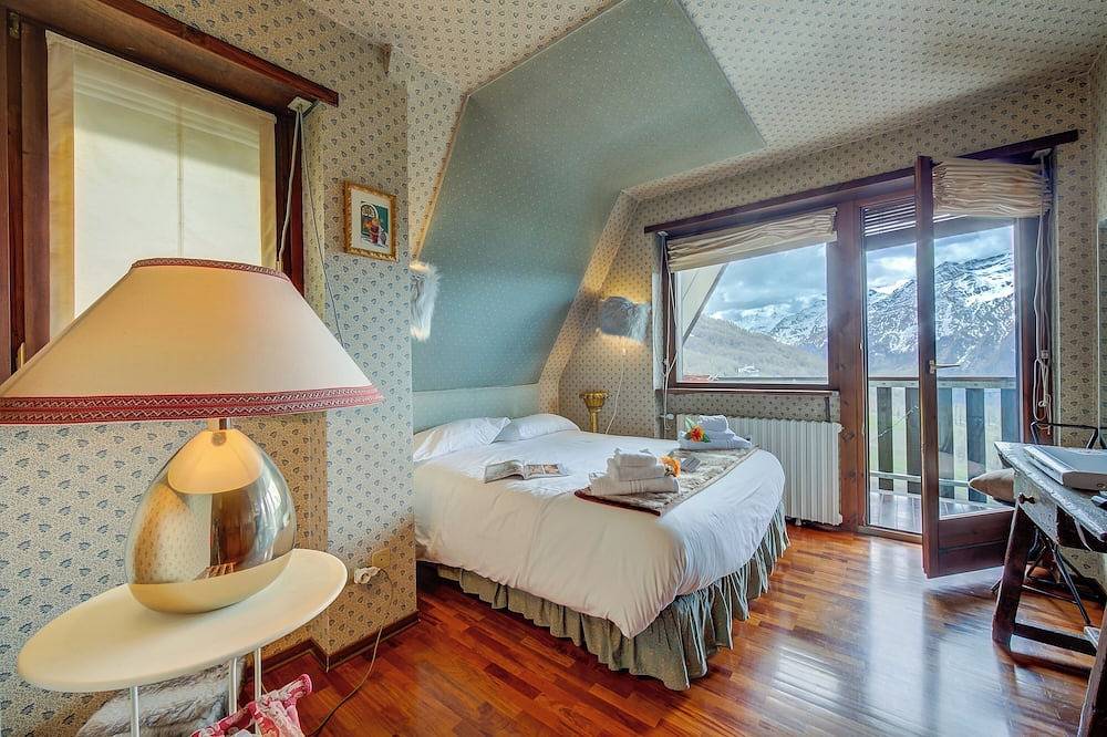 Entire apartment, La Stella Alpina, Sestriere, Italy in Sestriere, Via Lattea