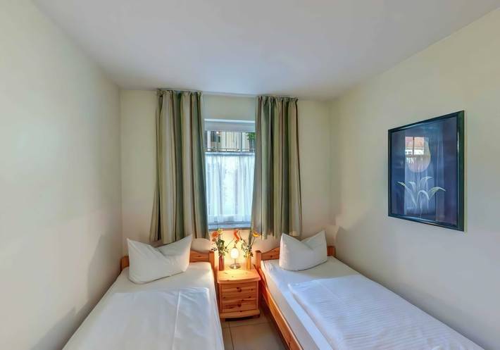 Ganze Ferienwohnung, Villa zur Sonneninsel, App. 02 in Drei Kaiserbäder, Heringsdorf