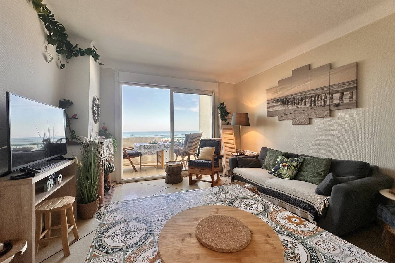 Ganze Wohnung, La Croix du Sud 4 - Appartement en duplex Vue Mer 1ère ligne avec terrasse in Port Camargue, Le Grau-du-Roi