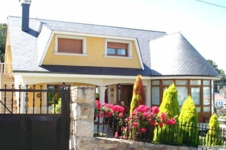 Ferienhaus für 6 Personen, mit Garten und Balkon - 1
