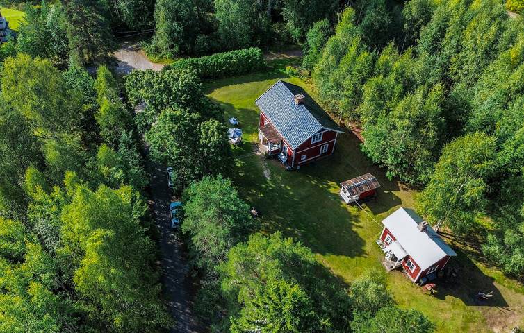 Hus för 6 Personer med trädgård in Värmland