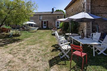 Maison De Vacances pour 8 Personnes dans Champagné-le-Sec, Vienne (France), Photo 1