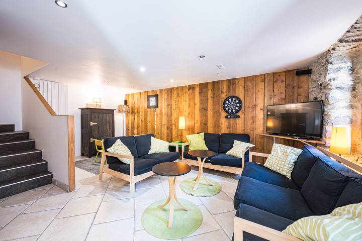 Location de vacances pour 15 personnes, avec terrasse à Saint-Jean-de-Belleville