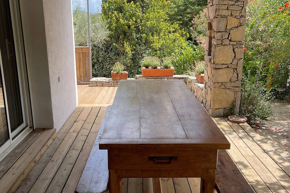 Poussan, Villa des Oliviers, superbe villa classé in Poussan, Côte d'Améthyste