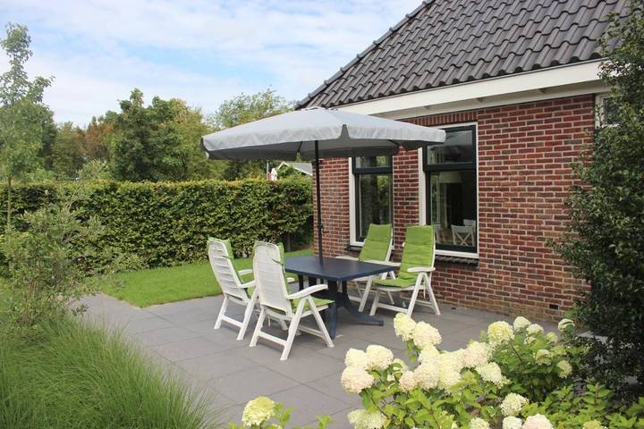 Vakantieappartement voor 5 personen, with Terras and Tuin as well as Uitzicht in Egmond Binnen