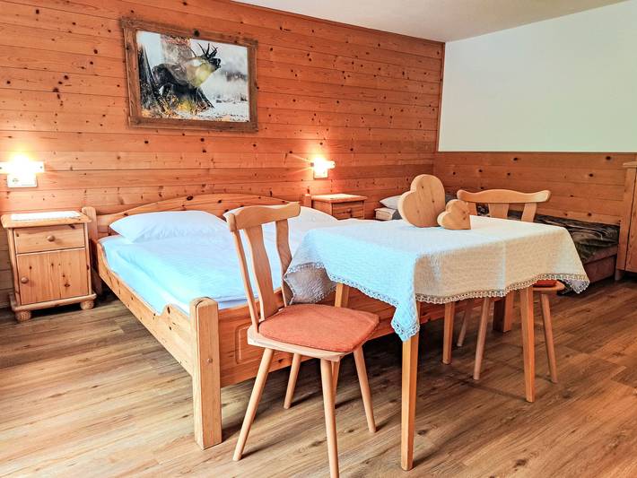 Ferienwohnung für 12 Personen, mit Balkon und Terrasse sowie Garten und Ausblick in Hainzenberg - 3