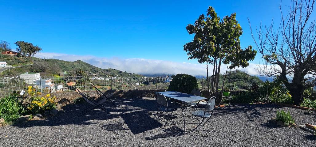 Casa rural para 8 personas, con jardín en Aríñez