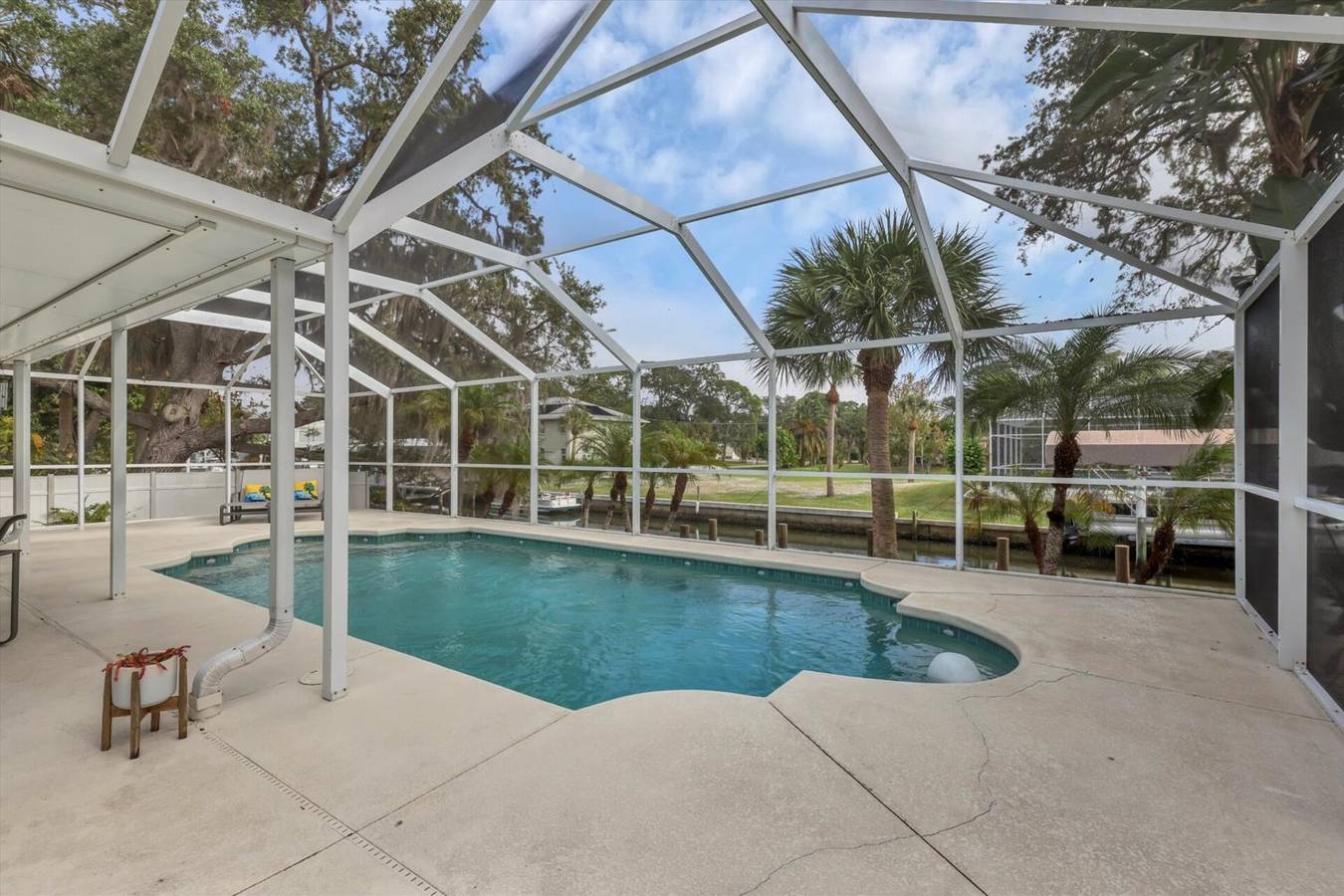 Luxury Contemporary Style House on Charlotte Harbor Area, Charlotte County House 5846 in Grove City, Charlotte County