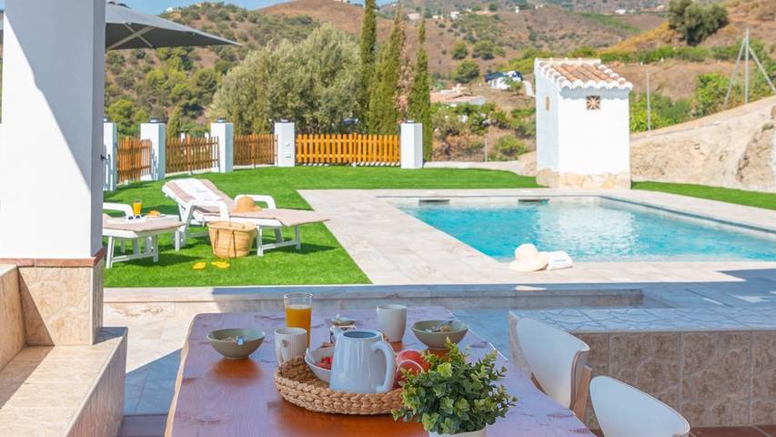 Villa für 2 Personen, mit Balkon/Terrasse und Pool in Málaga Provinz - 4