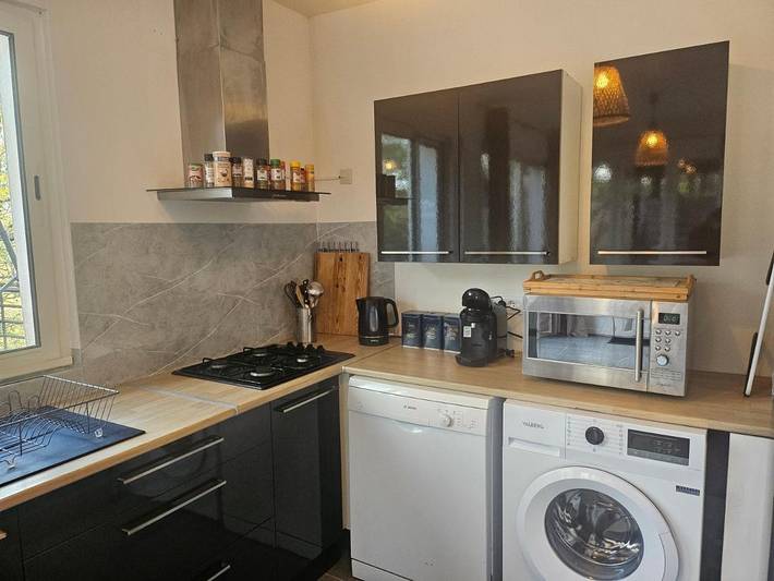 Location de vacances pour 4 personnes, avec vue ainsi que terrasse et piscine à Cahors - 4