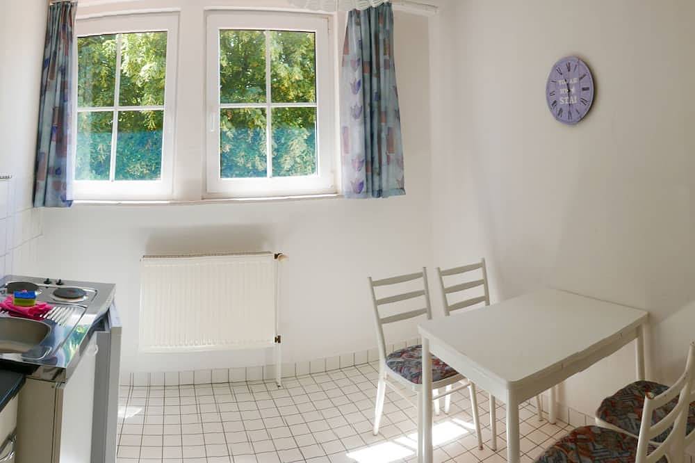 Entire apartment, 5 minutes to the lake - vacation apartment in Klein Quassow in Wesenberg, Mecklenburg-Strelitz