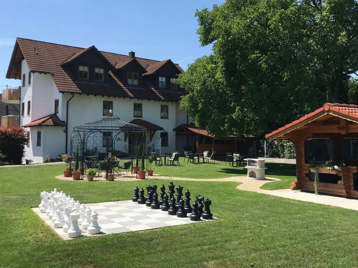 Hütte für 4 Personen, mit Terrasse und Garten am Bodensee