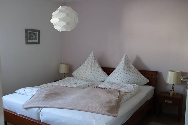 Ganze Ferienwohnung, Rosi’s Steinbergblick - Ferienwohnung 60qm, 1 Schlafzimmer für 1-3 Personen in Durbach, Mittlerer Schwarzwald