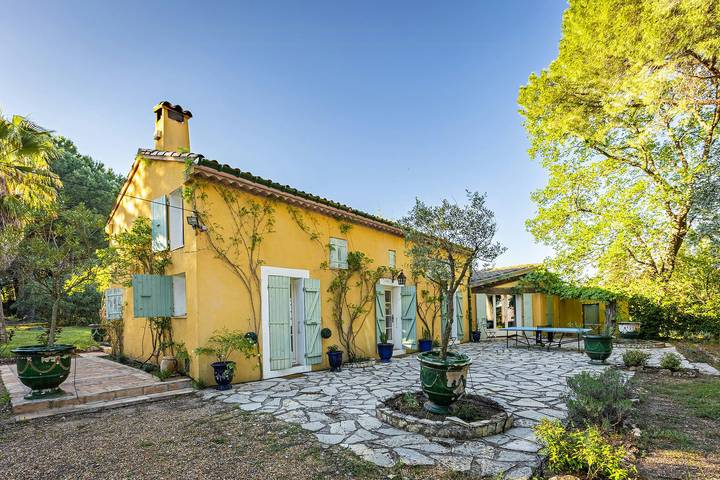 Hübsches Anwesen in den Weinbergen von Pézenas in Pézenas, Mittelmeerküste (Frankreich)