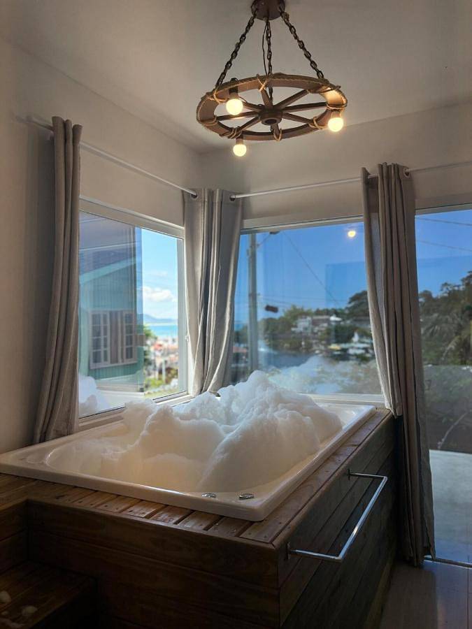 Casas e apartamentos de temporada para 2 pessoas, com jacuzzi em Barra da Lagoa