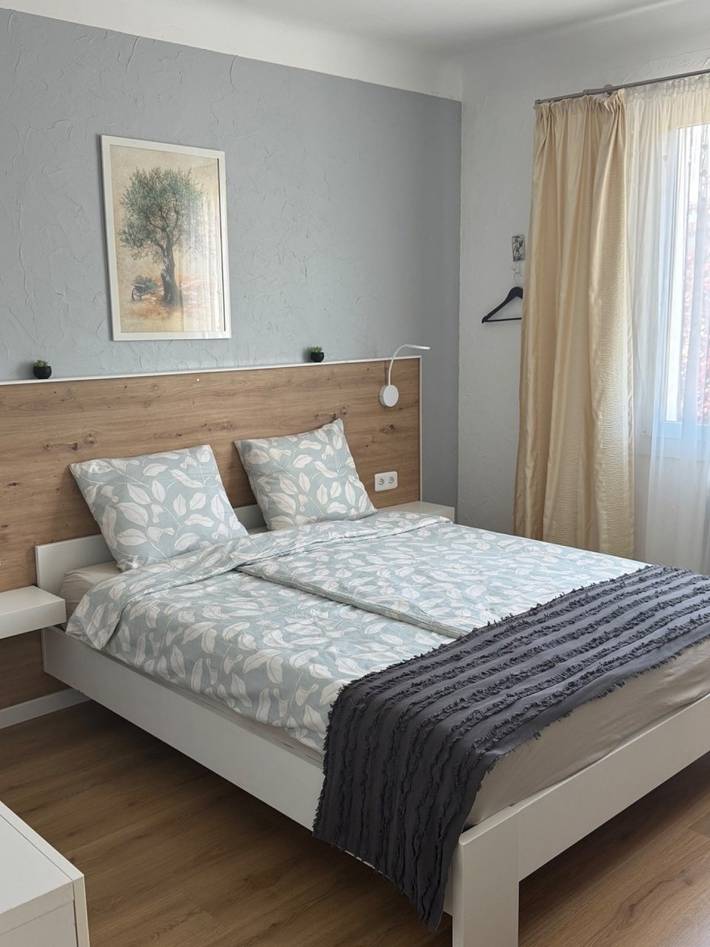 Ferienwohnung für 2 Personen, mit Ausblick und Garten sowie Balkon in Castellane