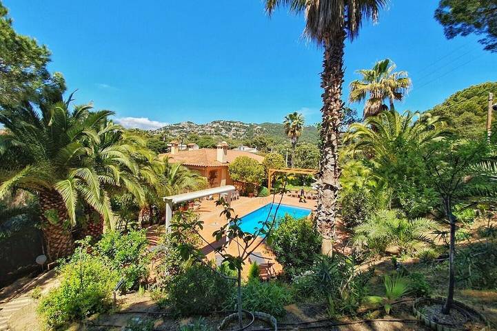 Villa für 18 Personen, mit Whirlpool und Garten in Lloret de Mar - 4