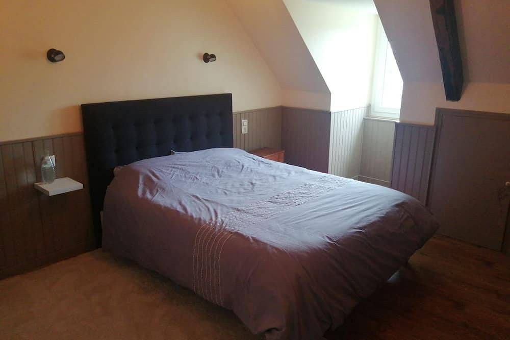 Charming house in the heart of town in Tréguier, Rosa Granitküste