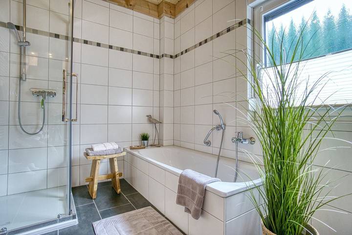 Ferienhaus für 5 Personen, mit Terrasse und Garten sowie Sauna und Ausblick in Rieden (Eifel) - 4