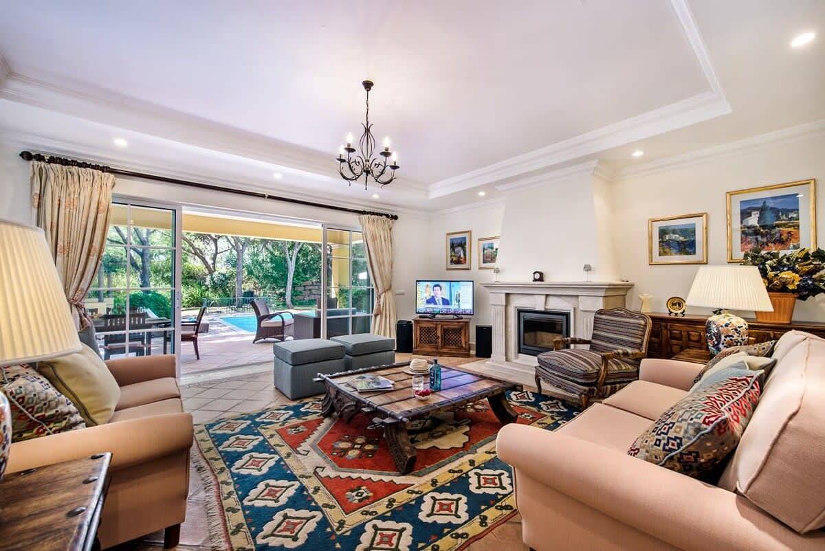 Villa Plaza - beautiful spacious house in Quinta do Lago, Praia de Faro