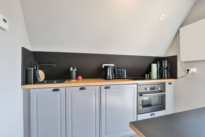 Ganze Wohnung, Modern gestaltetes 1-Raum-Appartement mit Terrasse und durchdachtem Konzept. in Nordfriesische Inseln (Schleswig-Holstein) (Schleswig-Holstein), Hörnum