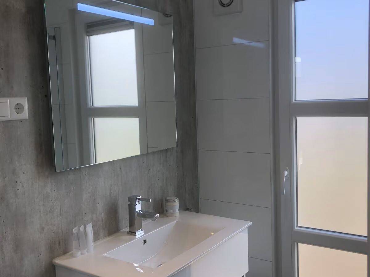 Modernes Chalet mit Terrasse & Garten – hundefreundlich! in IJssel