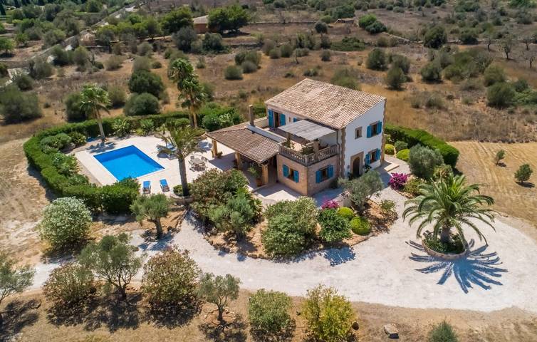 Finca für 6 Personen, mit Terrasse und Pool in Cala Llombards - 4