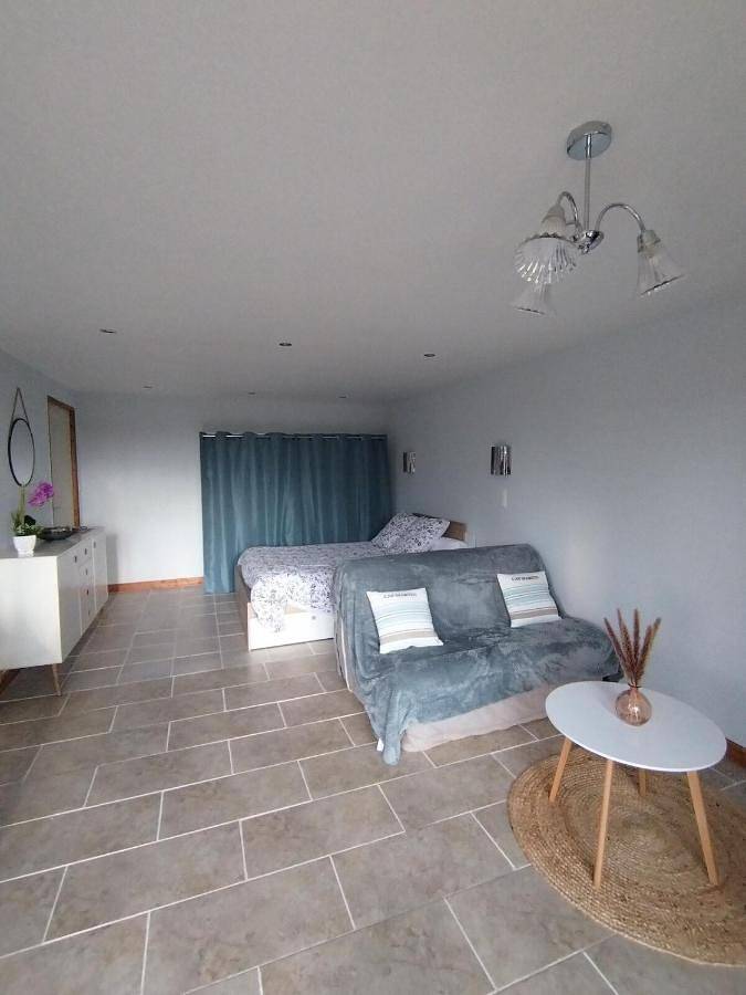 Gîte pour 4 personnes, avec jardin et terrasse à Bourdeilles - 2