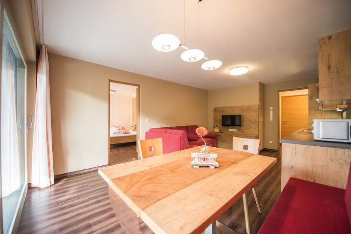 Entire apartment, Apartment "Alpenblick Nr 5" with Shared Garden & Wi-Fi in Rein in Taufers, Sand in Taufers