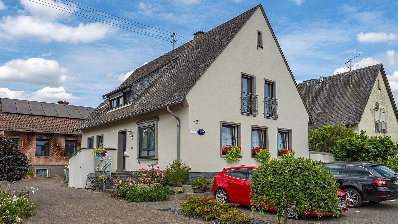 Geheel vakantieappartement, Vakantieappartement voor 4 personen met balkon in Saarburg, Mosel-Saar