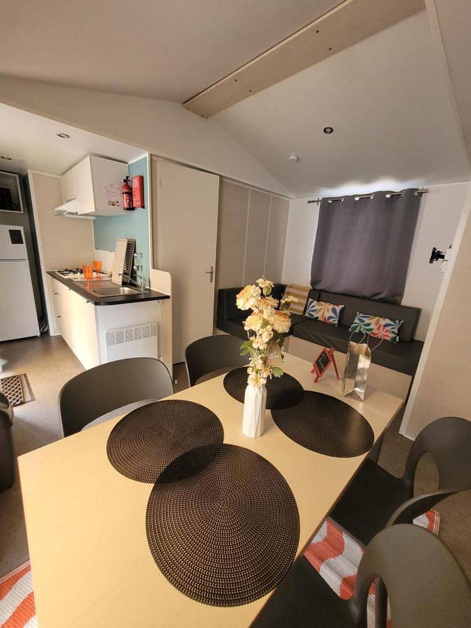 Gîte pour 7 personnes, avec jacuzzi ainsi que terrasse et piscine dans Plage Des Casernes Seignosse Ocean - 2