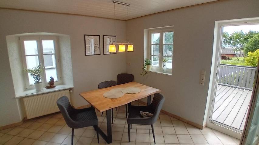 Ferienwohnung für 5 Personen, mit Terrasse und Ausblick in Bleialf - 3