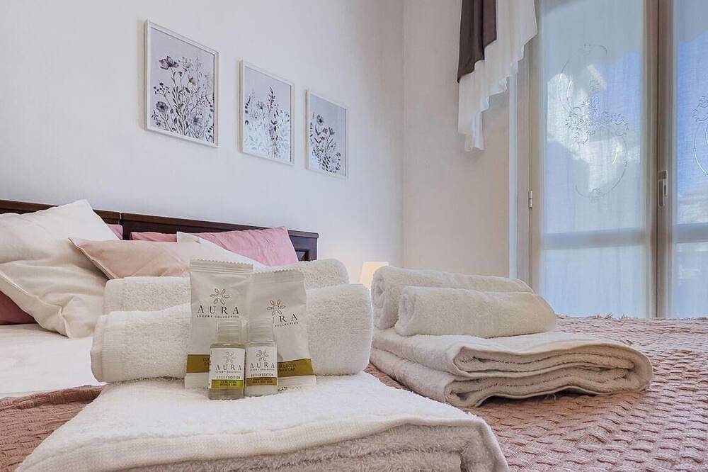 Appartamento intero, [Free Box Auto] Spiagge 5min • A/C • Smart Tv in Lega Navale Italiana - Sezione di Albisola, Albisola Superiore