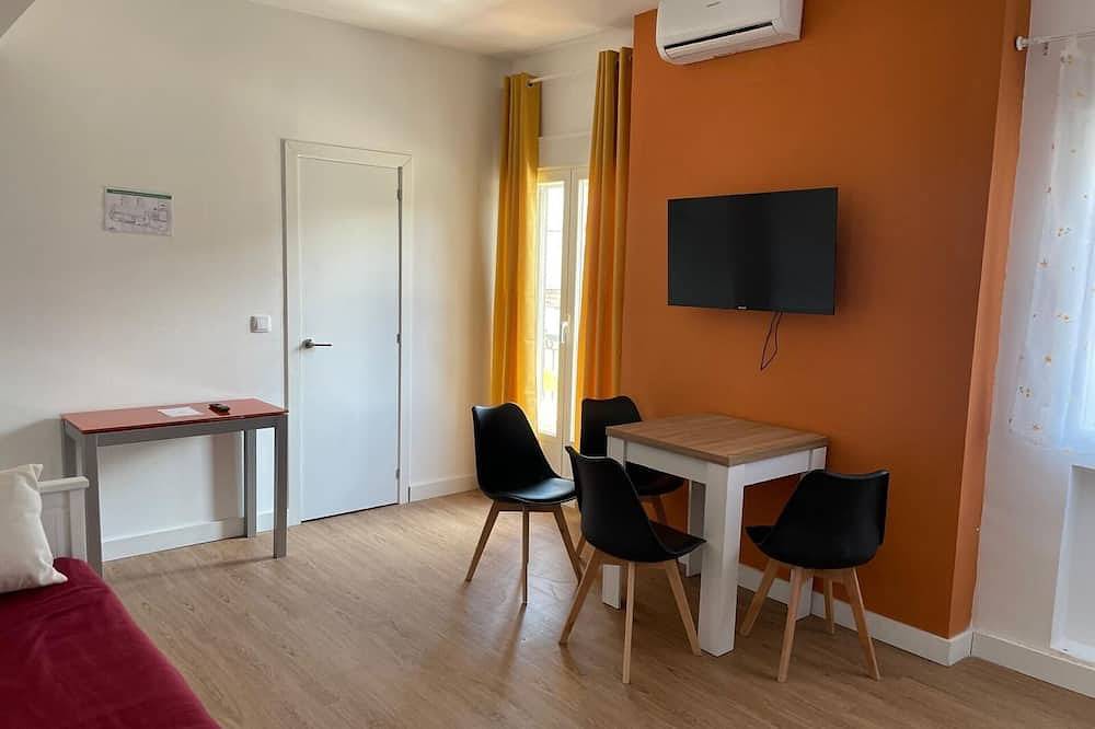 Apartamento Dormitorio+ Salón y Cocina, Balcón, en Arganda del Rey, Madrid in Arganda del Rey, La Alcarria