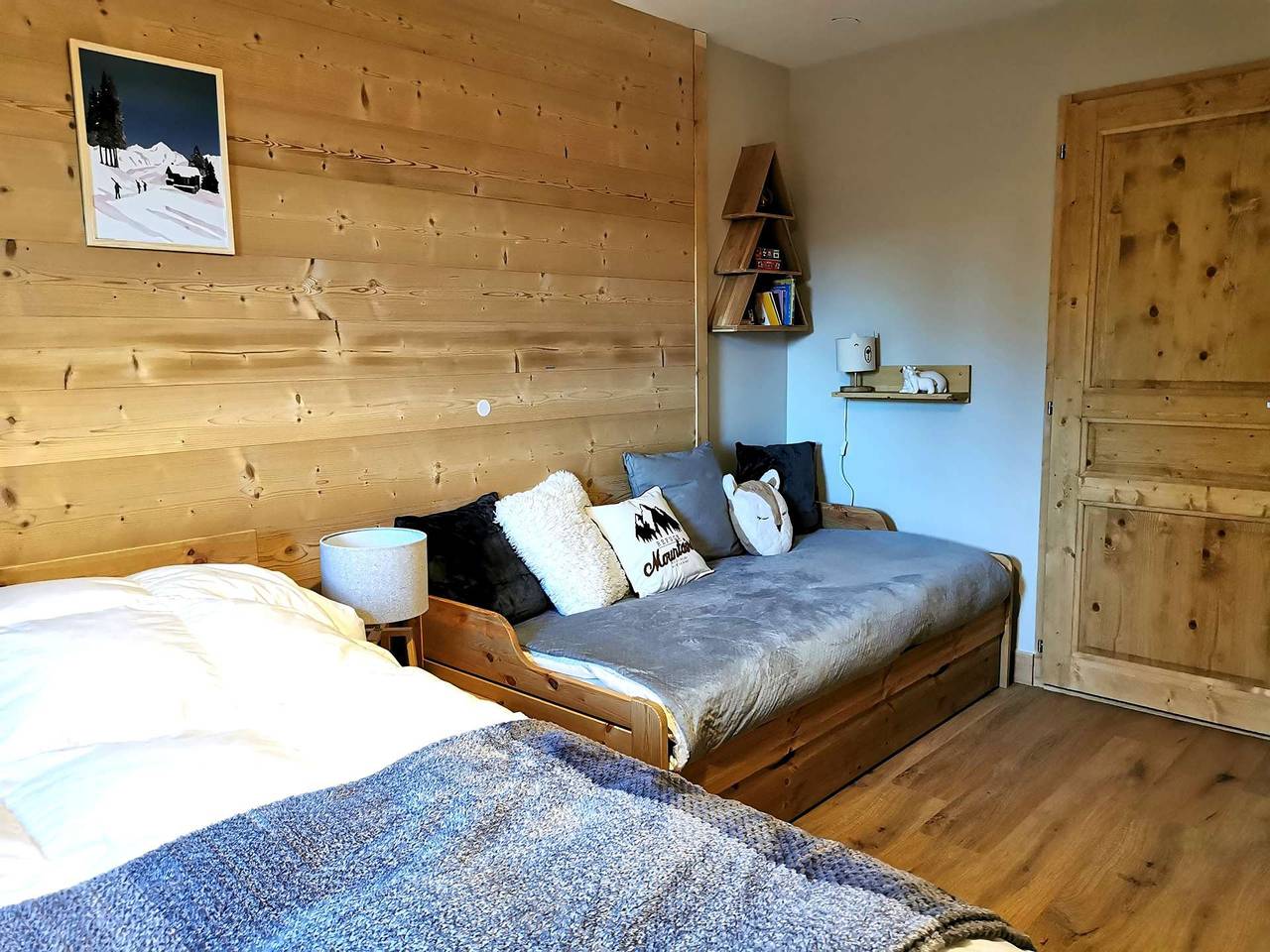 Entire holiday apartment, La Charmette / Le Logis de Valmo - Beautiful, charming and -room apartment in Les Avanchers-Valmorel, Le Grand Domaine