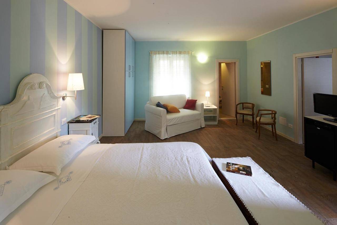La Vecchia Latteria - B & B in Gardone Riviera, Garda Bergen