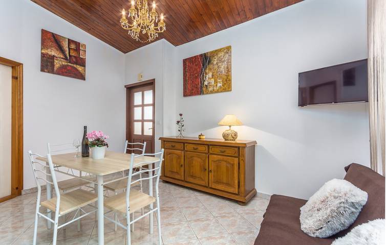 Ferienwohnung für 4 Personen, mit Balkon/Terrasse in Poreč