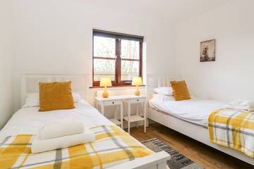 Holiday Home for 4 People in Shipham, Somerset, Photo 2