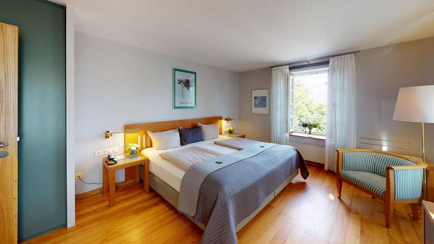 Hotel für 2 Personen, mit Garten und Pool sowie Sauna, mit Haustier in Bergpark Wilhelmshöhe - 3
