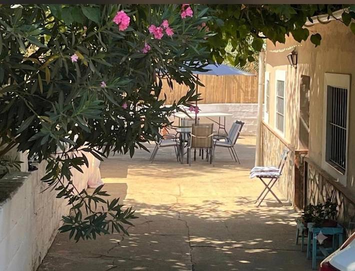 Location de vacances pour 13 personnes, avec jardin ainsi que vue et piscine, adapté aux familles à Villanueva del Río y Minas - 4