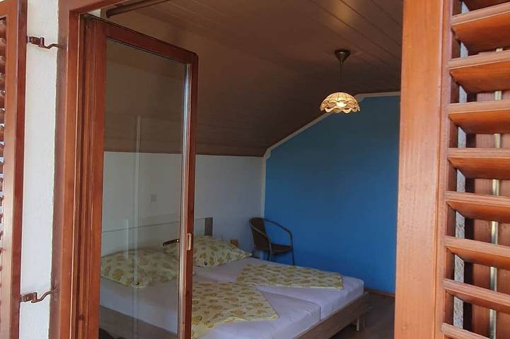 Ganze Wohnung, Nette, ruhige, und preiswerter Familienapartment mit Nähe zu Sandstrand in Privlaka, Zadar