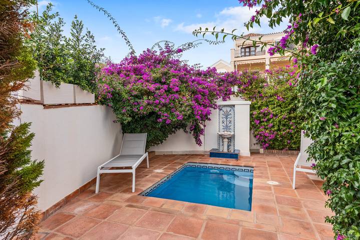 Casa de vacaciones para 7 personas, con jardín y jacuzzi en Benahavís