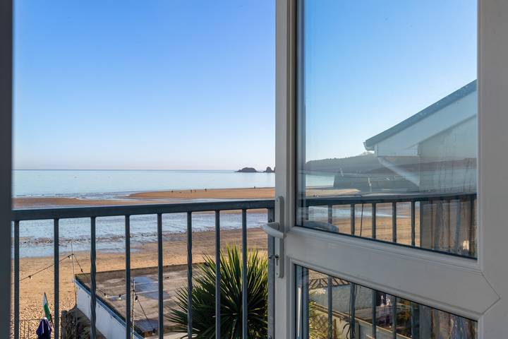 Gîte pour 5 personnes, avec vue sur l’océan ainsi que vue et balcon, adapté aux familles dans Pembrokeshire - 3