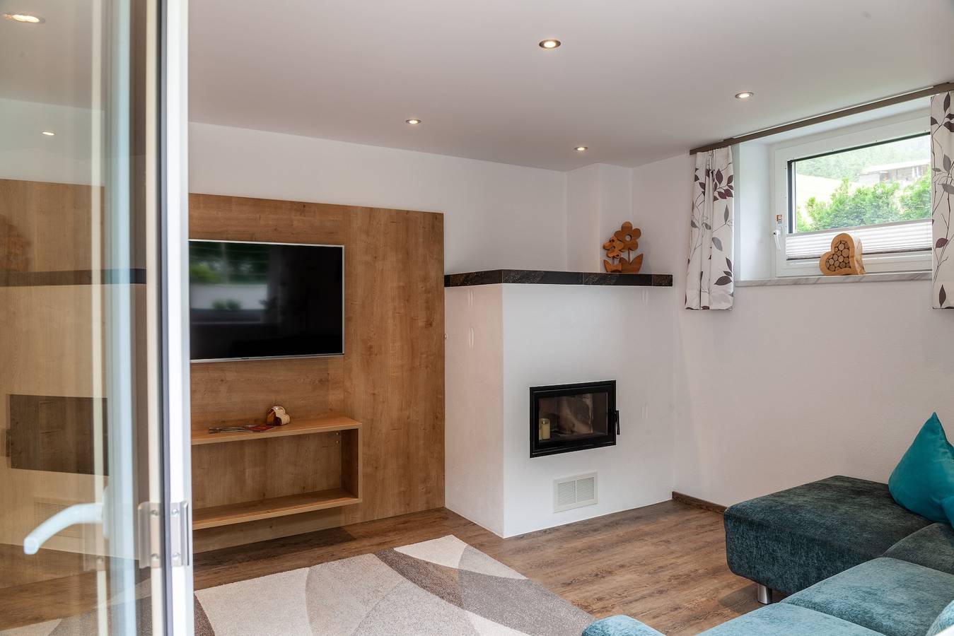 Ganze Wohnung, "Haus Alpenheim Ferienwohnung 2" mit Bergblick, Balkon und Wlan in Madseit, Hintertux