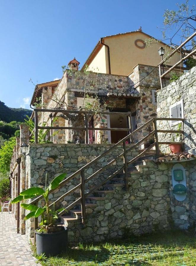 L'Allegra Brigata in Finale Ligure Gemeinde, Riviera di Ponente
