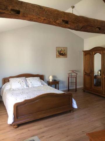 Cottage pour 4 personnes, avec jardin et vue, animaux acceptés à Saint-Médard-de-Guizières
